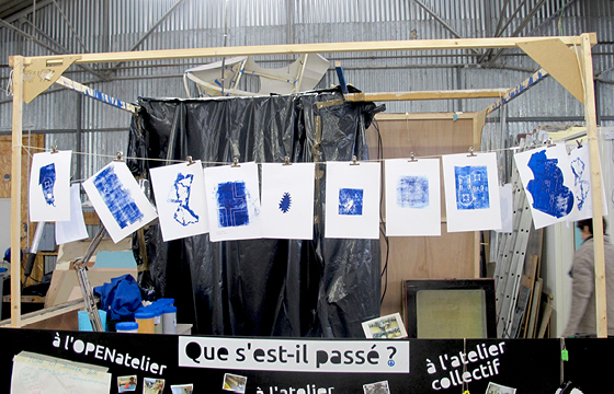 Résidence Papier/Machine : Impressions en relief de chutes usinées au fablab plateforme C à Nantes. © Florence Boudet